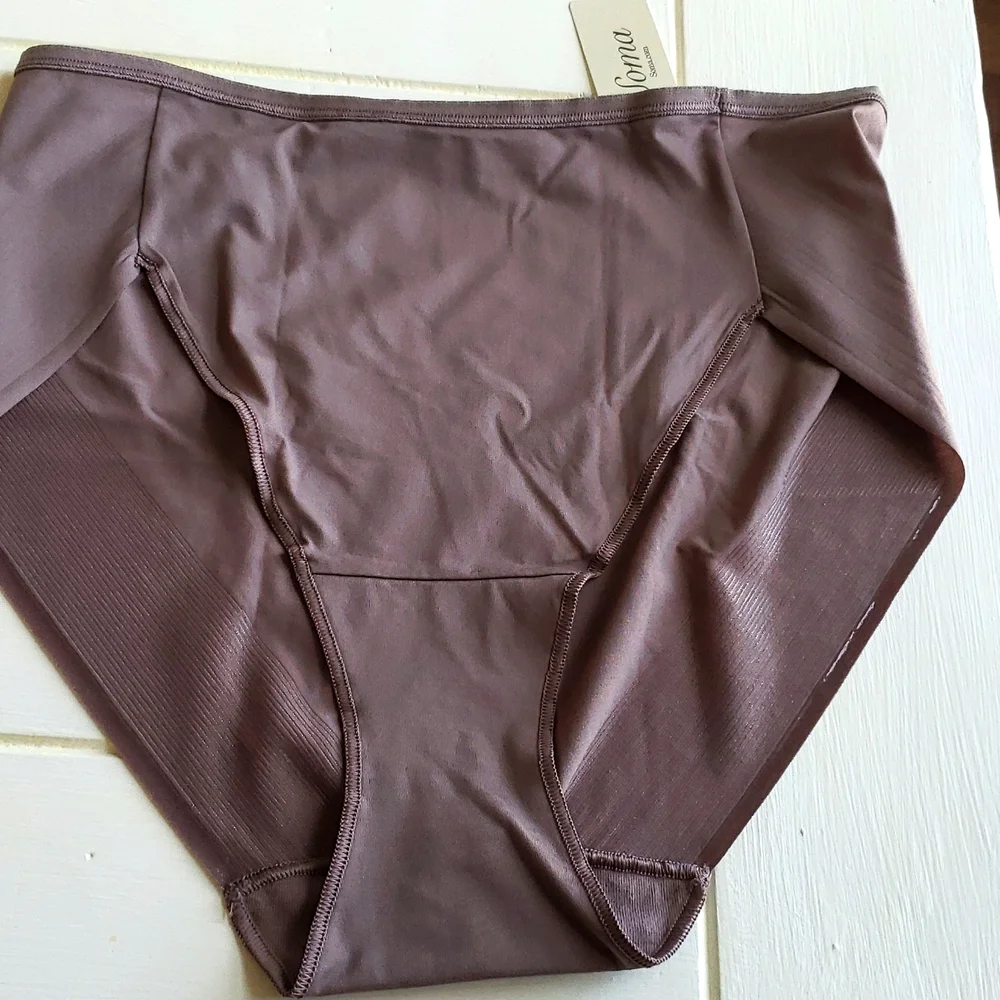 Soma XL high leg vanishing panties NWT